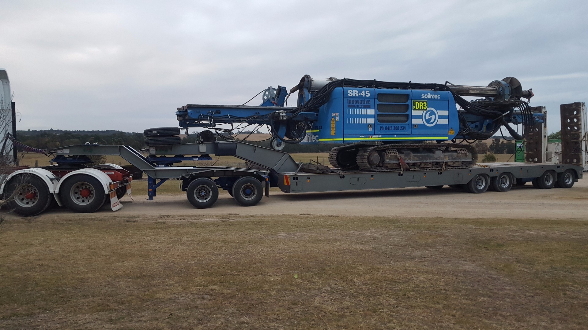 Heavy Haulage & Tilt Tray Service NSW - Machinery Transport - Hunter ...