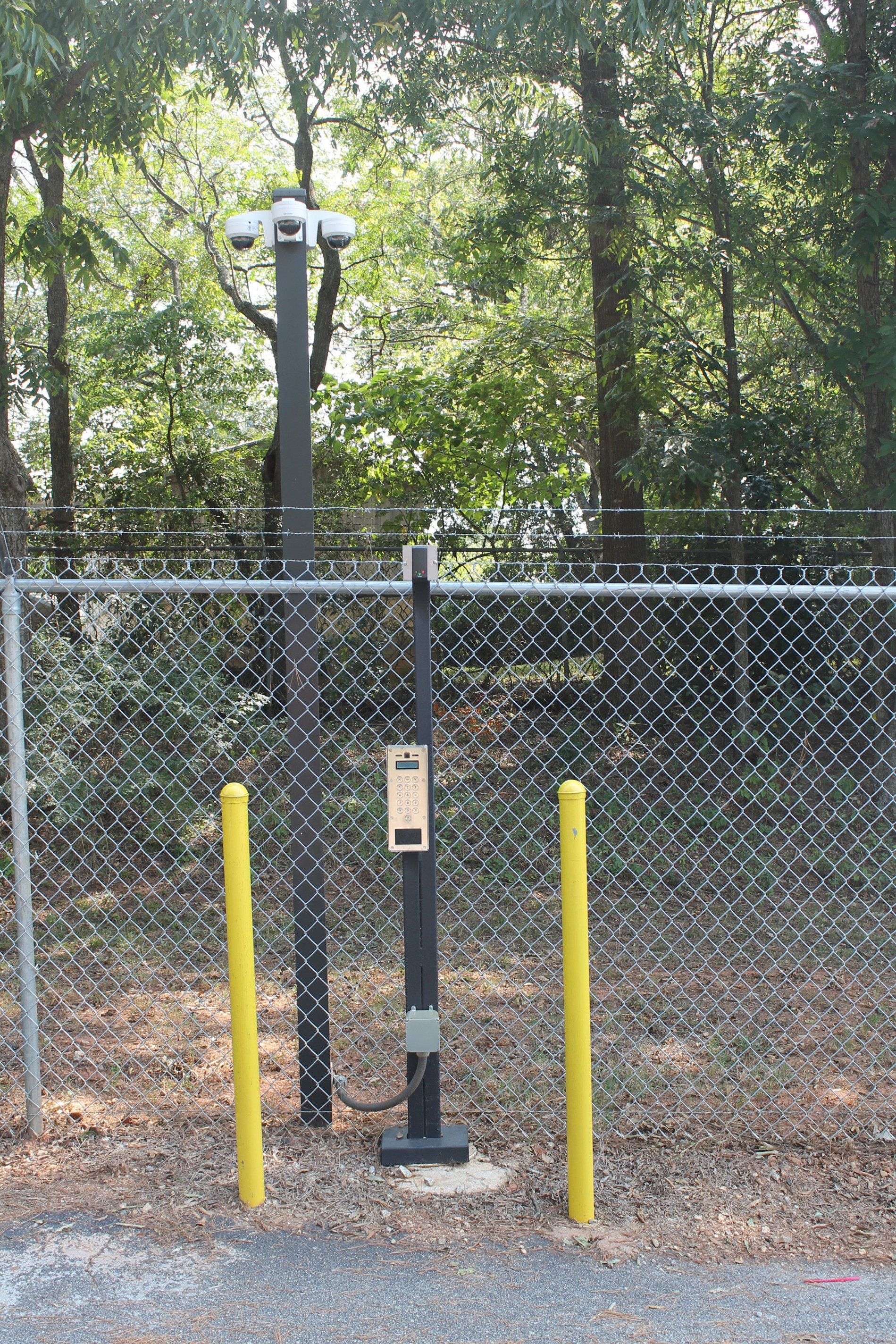 B&W Fence Gate Operators