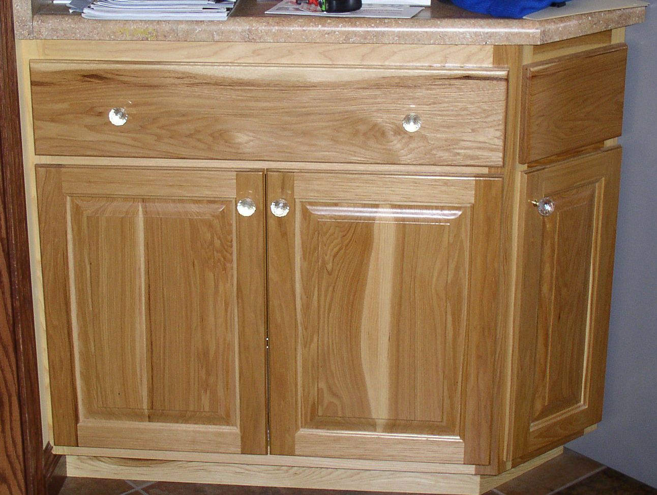 Hickory Cabinets   Kitchen4 