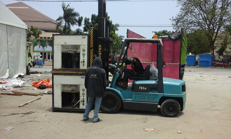 Truk Lampung Jakarta