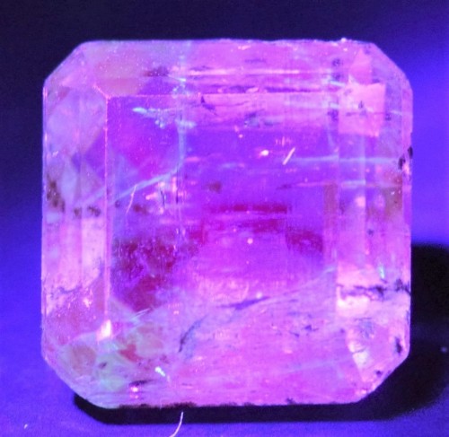 Gemstone Fluorescence Chart