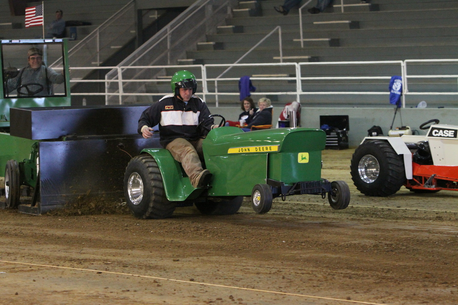 Double W Pulling Garden Tractor Mini Outlaw Rod And