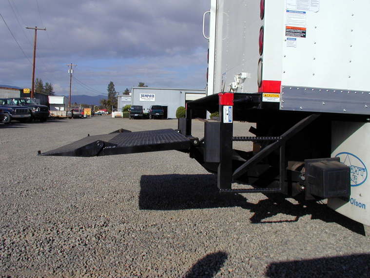 Advanced Truck Body & Equipment/Liftgate Repair